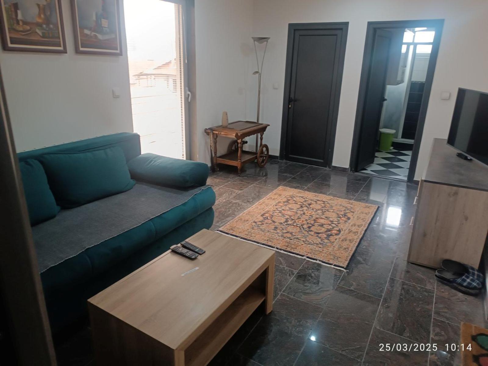 Blue Point Apartment Kragujevac Ngoại thất bức ảnh